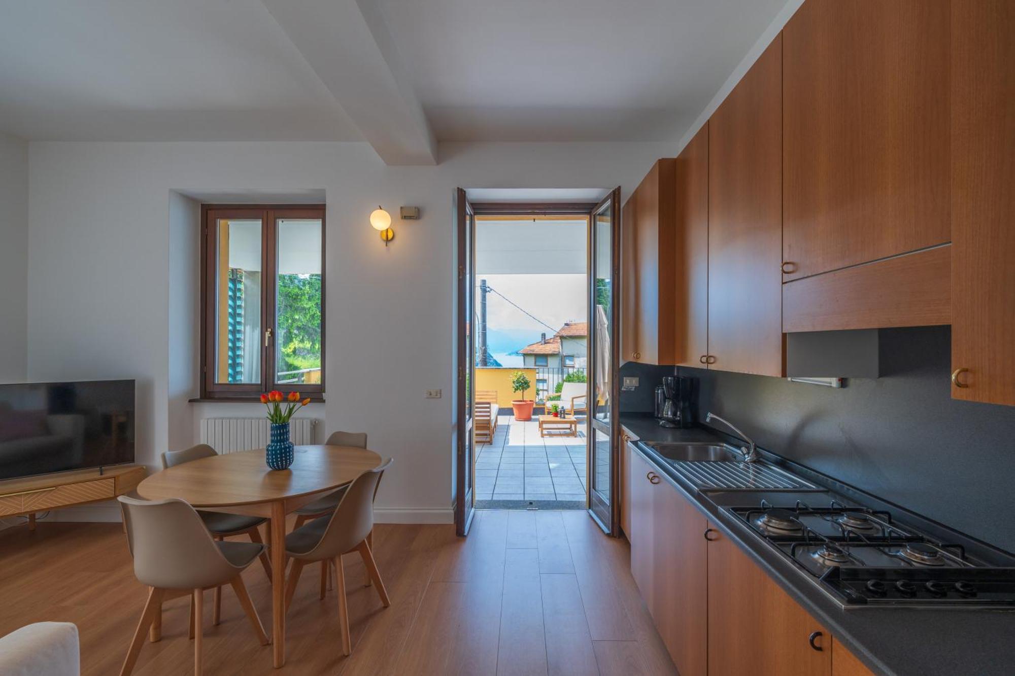 Stunning Apartment- Terrace And Swimming Pool Bellano Exterior photo
