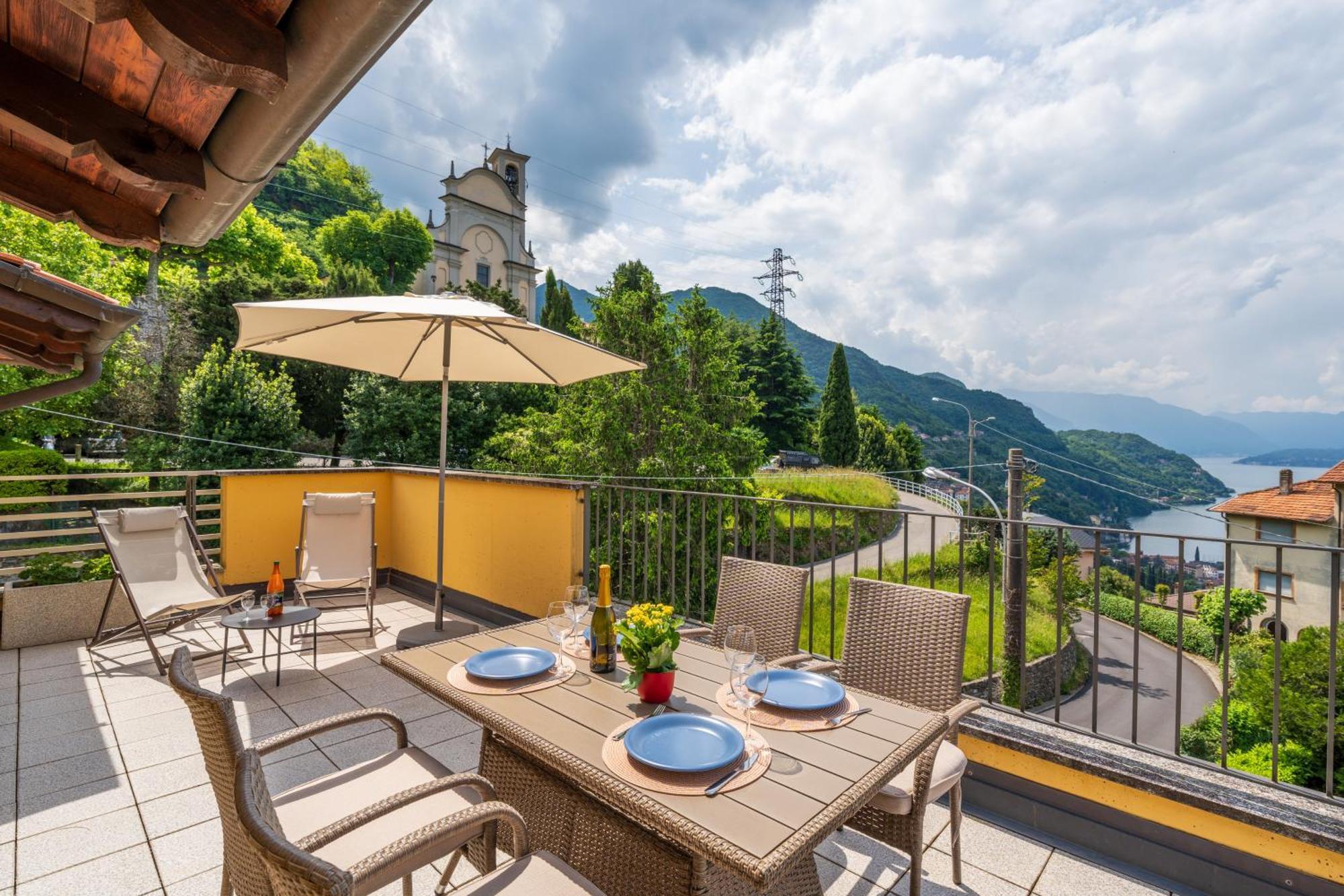 Stunning Apartment- Terrace And Swimming Pool Bellano Exterior photo